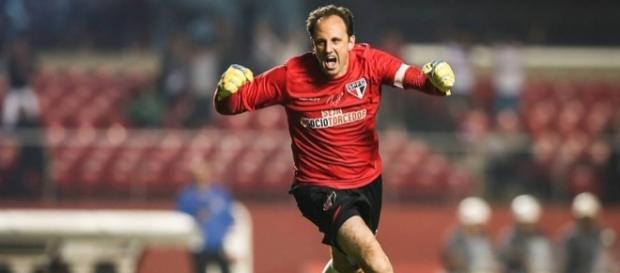 Rogério Ceni estreia fora de casa, mas diretoria celebra estreia em casa Rogério Ceni estreia fora de casa, mas diretoria celebra estreia em casa