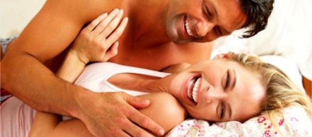 Sinais que mostram que existe química entre o casal Sinais que mostram que existe química entre o casal