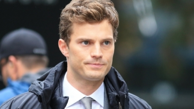Jamie Dornan è Christian Grey in 50 Sfumature di nero