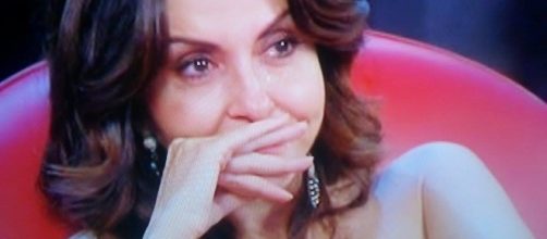 Sabrina Ferilli in lacrime ad Amici per l'uscita di Luca | Social24.it - social24.it