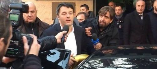 Striscia la Notizia: consegna del Tapiro d'oro a Matteo Renzi.