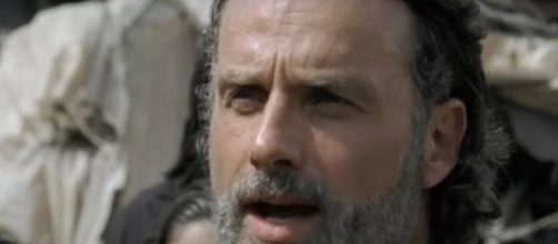 'The Walking Dead' spoilers Season 7 Episode 10 - Rick fights terrifying walker (via YouTube SeriesTrailer MP)