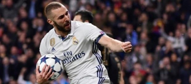 CHOC : Le Real Madrid va dire adieu à Benzema CHOC : Le Real Madrid va dire adieu à Benzema