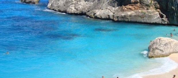 Vip da spiaggia. dove vanno per l'estate 2016 (e come seguirli) - corriere.it Vip da spiaggia. dove vanno per l'estate 2016 (e come seguirli) - corriere.it