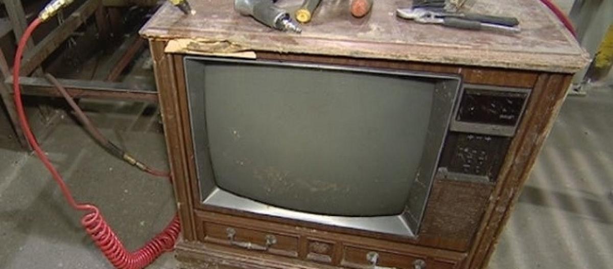 Mulher Encontra 250 Mil Reais Em Dinheiro Dentro De Tv Velha