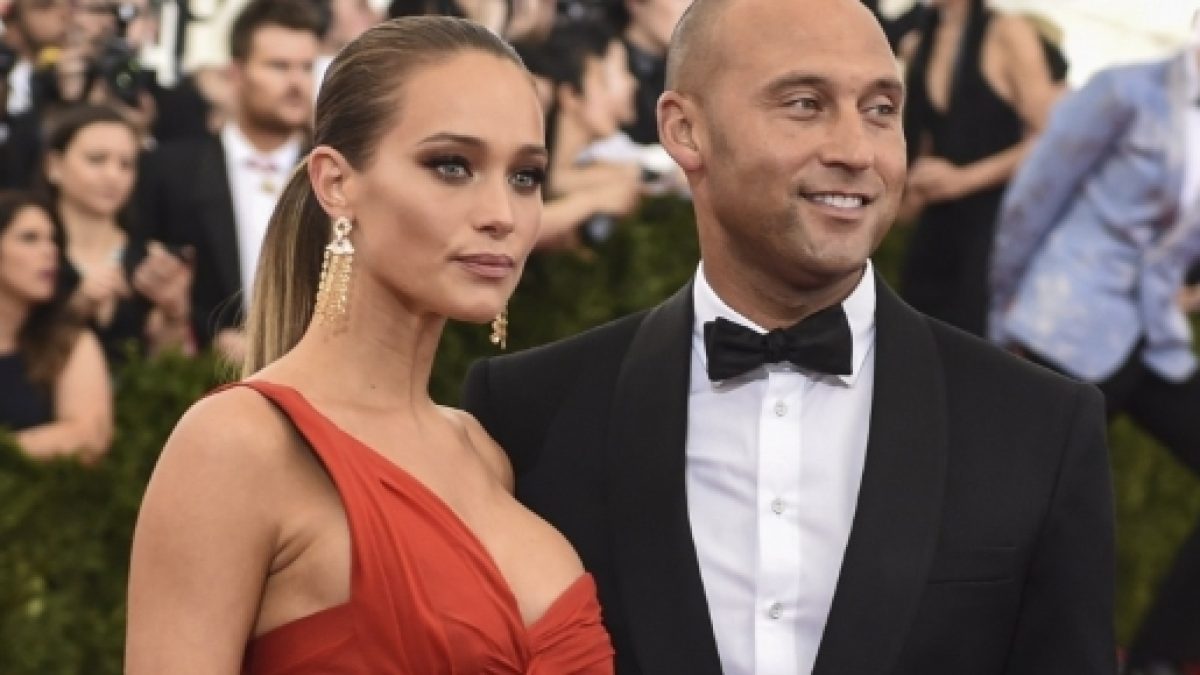 Hannah Jeter Puts Baby Bump on Display During Date Night With