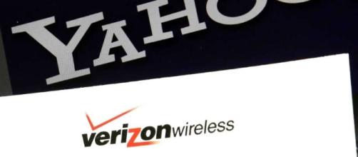 Yahoo salvages Verizon deal with $350 million discount - Huron ... - michigansthumb.com