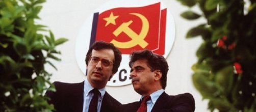 Achille Occhetto, ultimo segretario del PCI, insieme ad un giovane Walter Veltroni
