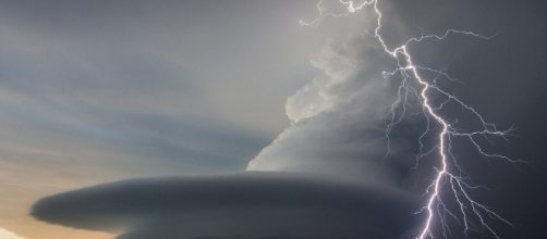 UFO over Nebraska' as lightning darts through skies during ... - dailymail.co.uk