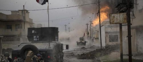 Una fase della battaglia nell'offensiva su Mosul ovest