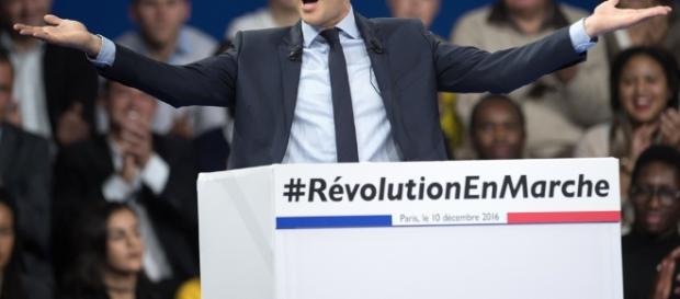 Difficile de faire de la politique autrement. Macron, comme les autres cherche les électeurs - 20minutes.fr Difficile de faire de la politique autrement. Macron, comme les autres cherche les électeurs - 20minutes.fr