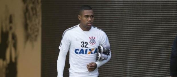 Malcom atuou pelo Corinthians durante três temporadas Malcom atuou pelo Corinthians durante três temporadas
