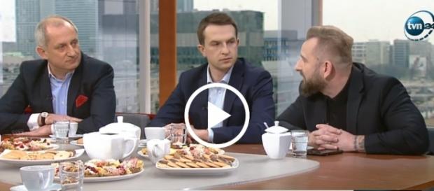 Poseł Liroy nie pozostawił suchej nitki na posłach Platformy i Nowoczesnej. Poseł Liroy nie pozostawił suchej nitki na posłach Platformy i Nowoczesnej.
