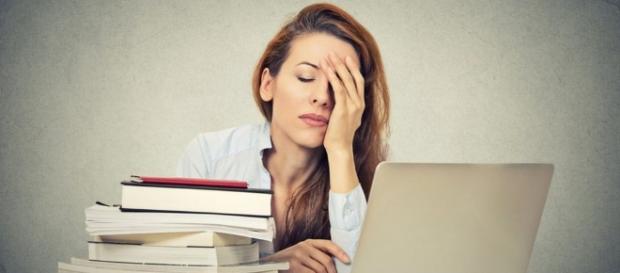 Stressed teachers being 'reduced to tears' - BBC News - bbc.com Stressed teachers being 'reduced to tears' - BBC News - bbc.com