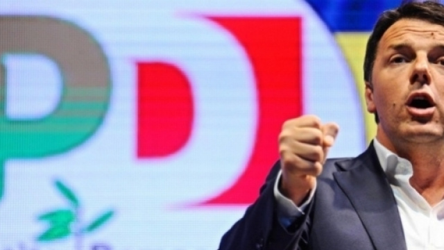 Matteo Renzi, l'uomo solo al comando che rischia di ritrovarsi un partito 'mutilato'