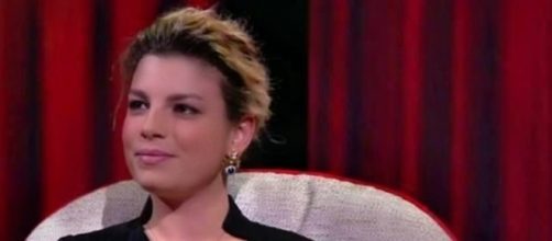 EmmaMarrone si confessa al talk-show di MaurizioCostanzo