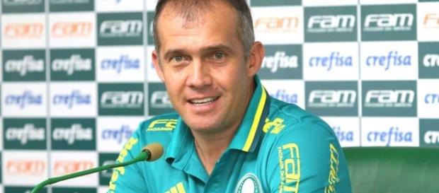 Eduardo Baptista, técnico do Palmeiras Eduardo Baptista, técnico do Palmeiras
