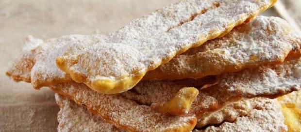 Frappe al Vino - Chiacchere di Carnevale - enjoyfoodwine.it Frappe al Vino - Chiacchere di Carnevale - enjoyfoodwine.it