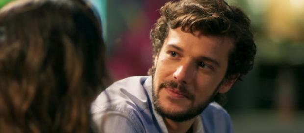 Nanda e Renato na novela 'Malhação' (Divulgação/Globo) Nanda e Renato na novela 'Malhação' (Divulgação/Globo)