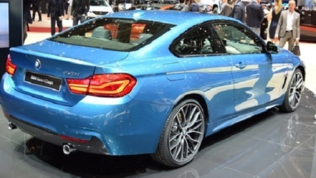 Bmw Serie 5 Touring, nuova Serie 4 e Bmw i8 ibrida