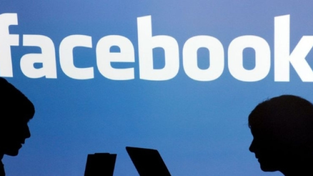 Facebook inserisce una novità con Camera Effects.