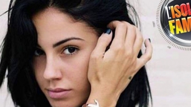 Gossip: Giulia De Lellis racconta perchè non ha partecipato all'Isola dei famosi