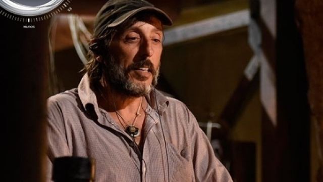 Massimo Ceccherini ha abbandonato l'isola dei famosi.