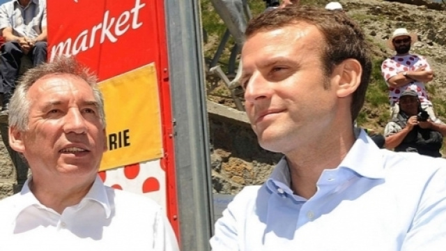 Présidentielle : François Bayrou veut s'allier à Macron