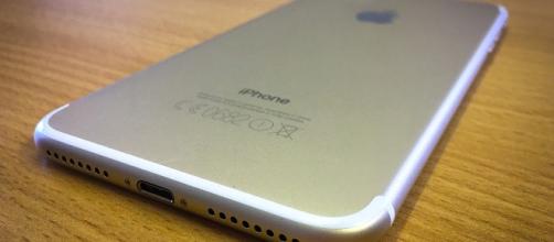 Apple iPhone 8, ultime novità sul touch ID
