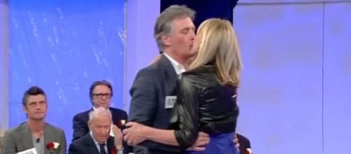 Uomini e Donne Over: Anticipazioni, Gemma Galgani bacia Giorgio ... - melty.it
