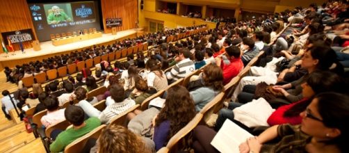 Estudiantes norteamericanos ganan protagonismo en los auditorios y salones de clase en España