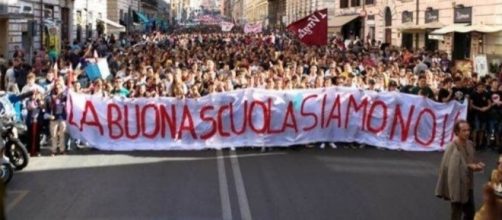 Ultime notizie scuola, giovedì 23 febbraio 2017: 'Docenti, tornate in piazza contro Buona Scuola bis'