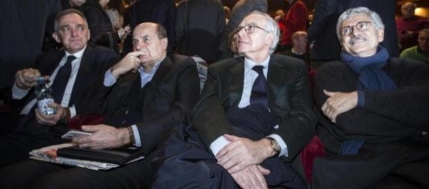 Bersani e D’Alema alle prese con il pallottoliere della nuova formazione politica di sinistra Bersani e D’Alema alle prese con il pallottoliere della nuova formazione politica di sinistra