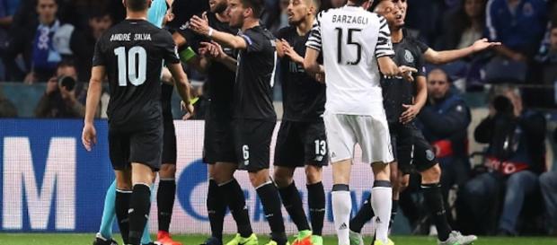 Momento mais marcante da partida. Momento mais marcante da partida.