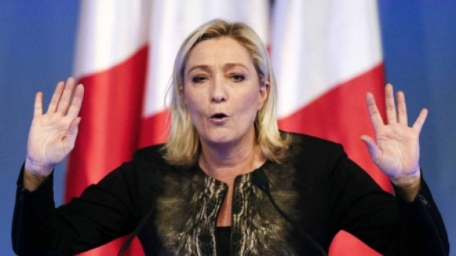 Une Marine Le Pen sûre d'elle mais qui peut être absente au second tour