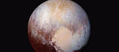New potential planet definition could make Pluto and the moon planets - businessinsider.com