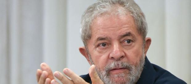 Lula aparece na liderança das pesquisas para 2018 Lula aparece na liderança das pesquisas para 2018