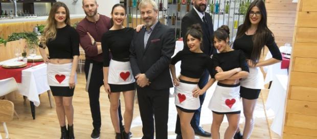 El secreto de First Dates al descubierto. El secreto de First Dates al descubierto.