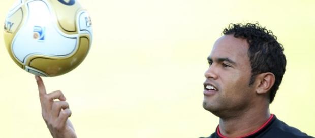 Goleiro Bruno pensa em regressar aos gramados em 2018. Goleiro Bruno pensa em regressar aos gramados em 2018.