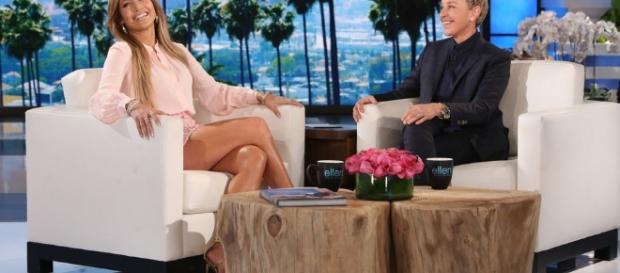 Jennifer Lopez dévoile tout sur sa relation avec Drake Jennifer Lopez dévoile tout sur sa relation avec Drake