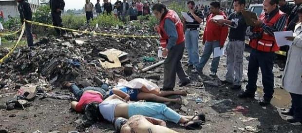 La violencia sigue de manera absurda e inexplicable ningún líder gubernamental está tras una solución lógica y sabia, será AMLO la solución? La violencia sigue de manera absurda e inexplicable ningún líder gubernamental está tras una solución lógica y sabia, será AMLO la solución?