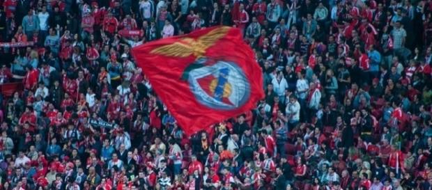 O Benfica joga no Estádio da Luz frente ao Desportivo de Chaves O Benfica joga no Estádio da Luz frente ao Desportivo de Chaves
