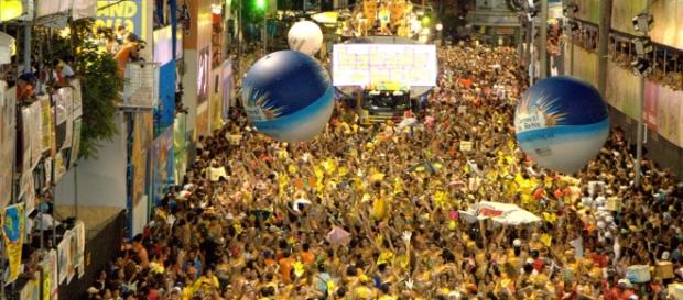 O carnaval da Bahia espalha alegria e músicas inesquecíveis O carnaval da Bahia espalha alegria e músicas inesquecíveis