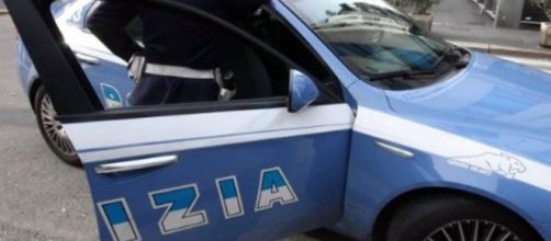 Bologna, 21enne arrestata dopo che voleva costringere un coetaneo ad un rapporto