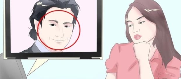 Algumas mulheres usam o Google para tirar algumas dúvidas pessoais. Algumas mulheres usam o Google para tirar algumas dúvidas pessoais.