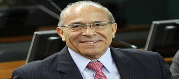 Eliseu Padilha diz que voltará ao governo Eliseu Padilha diz que voltará ao governo