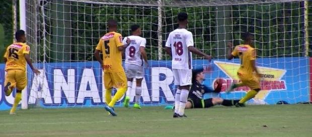 Madureira foi superior, mas Flu segura o 0 a 0 e está na final da Taça Guanabara (Foto: Globoesporte) Madureira foi superior, mas Flu segura o 0 a 0 e está na final da Taça Guanabara (Foto: Globoesporte)