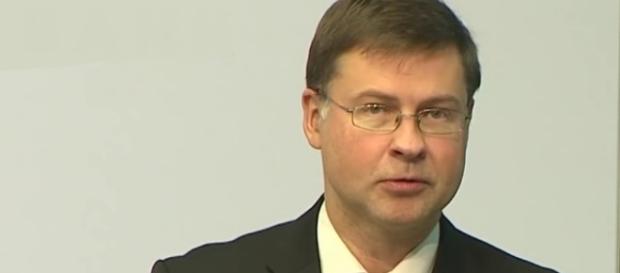 Valdis Dombrovskis, vice presidente della Commissione europea Valdis Dombrovskis, vice presidente della Commissione europea