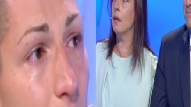 Cristian prega la madre che l'ha abbandonato nunzia c'è posta per te