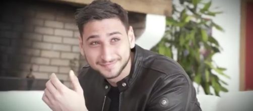 Donnarumma emozionato a Milanello, per gli auguri della sua famiglia e di tutto il Milan in un video